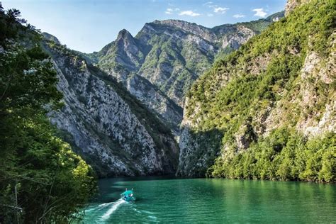 2024 Desde Tirana Durrës excursión de un día al río Shala y al lago Koman