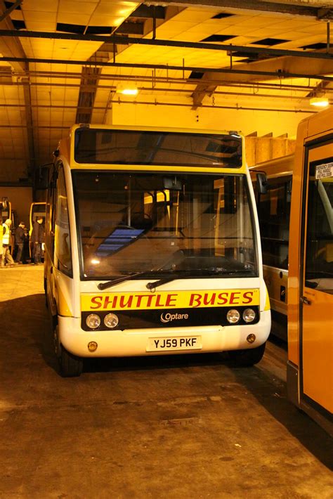 Shuttle Buses YJ59PKF Kilwinning 190513 Mark Youdan Flickr