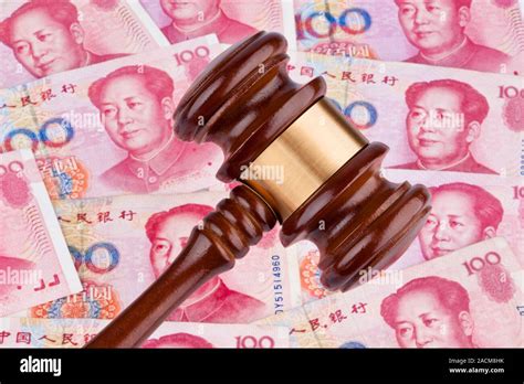 Chinese Yuan Banknotes Stock Photo - Alamy