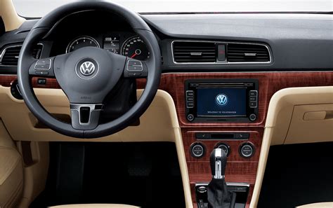 Volkswagen Lavida with ABS, ESP and front airbags | Car Division