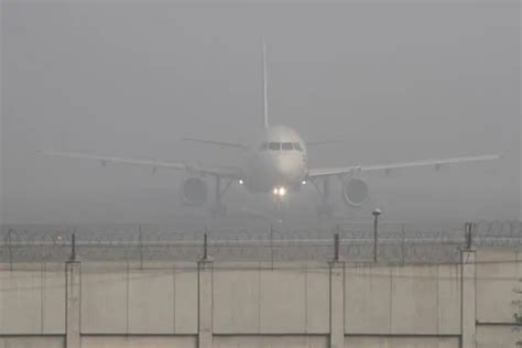 Delhi Airport 10 Flights Diverted Nearly 100 Delayed As Dense Fog