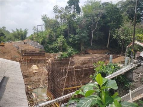 Proyek Jembatan Dawuhan Blitar Rp 7 4 M Molor Lantaran Kontraktor