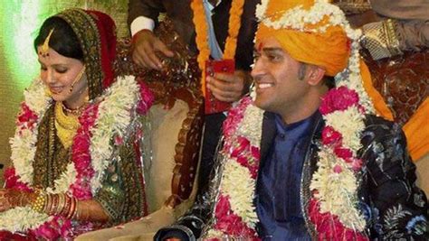 Sakshi Singh Dhoni Biography, Wiki, Age, Date Of Birth, Height, Family