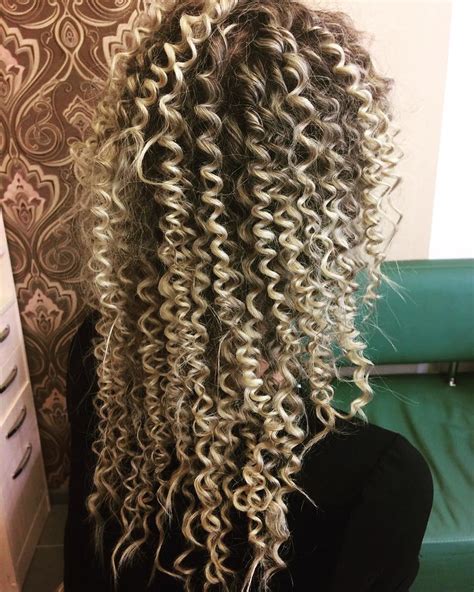 Img 1080x1350 226809 Long Blonde Kinky Spiral Perm Hair 10011011110010110100 Flickr