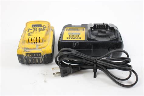 Dewalt Battery Charger With Battery Pack | Property Room