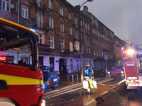 Warszawa Pożar mieszkania na Pradze Północ Remiza pl Polski Serwis