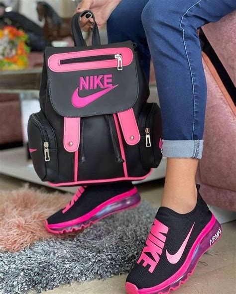 Pin by Shrina Sanchez on Sneakers in 2023 | Nike sneakers women, Casual ...