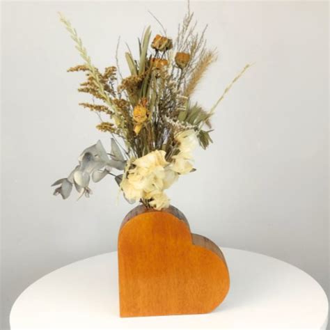 Arranjo Cora O De Flores Desidratadas Nude Vaso Em Madeira