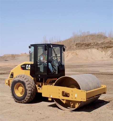 Cat Cs E Vibratory Soil Compactor Non Current For Sale