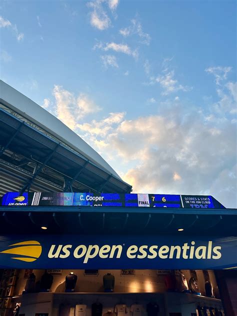 Fans are divided over the high prices of us open merchandise 32