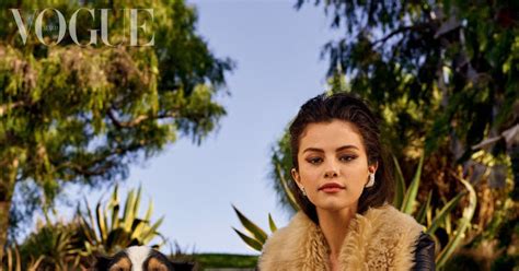 Selena Gomez Is Gorgeous For Vogue Mexico December