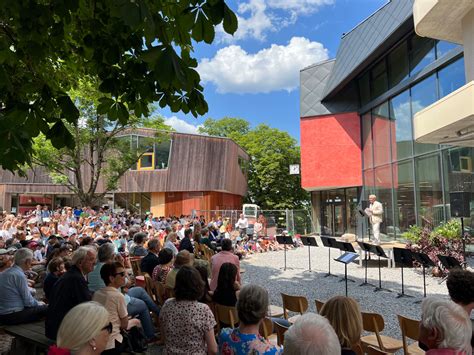 Behnisch Architekten Opening Ceremony Oberstufenbau Freie