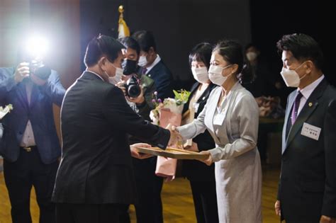 광진구의회 김미영 의원 전국시군자치구의회의장협의회 ‘지방의정봉사상 수상 톱뉴스