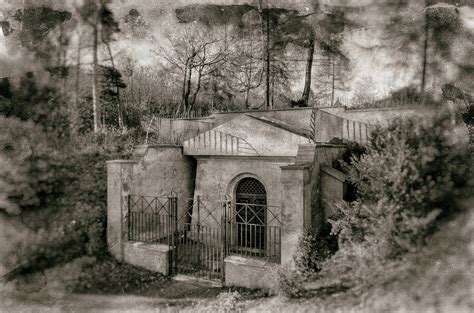 Hope Mausoleum Deepdene Trail Dorking Stephen Reed Flickr