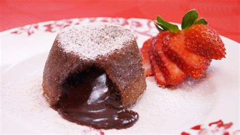 Molten Chocolate Cakes Recipe Chocolate Lava Cake Recipe How To Di Kometa Dishin With Di