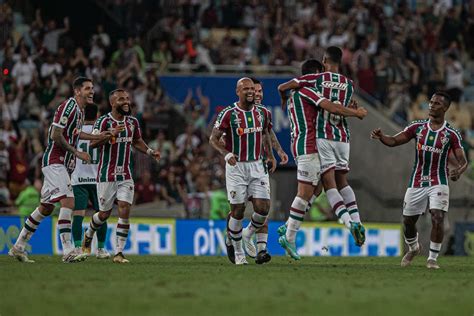 Fluminense chega a 70 jogos no ano números excelentes de