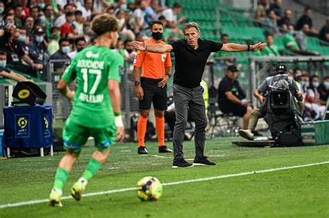 Aouchiche Le Rouge Le Tournant Du Match