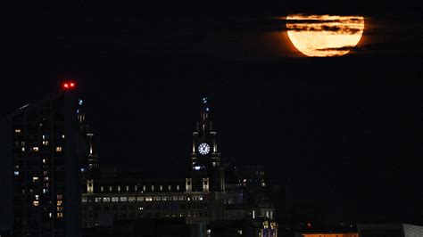 Full Buck Moon, 1st supermoon of the year, thrills skywatchers (photos ...