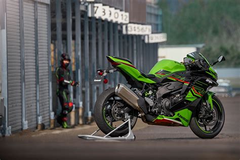 10 Reasons Why We Want The Kawasaki Ninja Zx 4rr Krt Edition