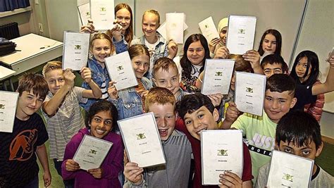 Schwenninger Sch Ler Freuen Sich Viele Belobigungen Und Preise Am