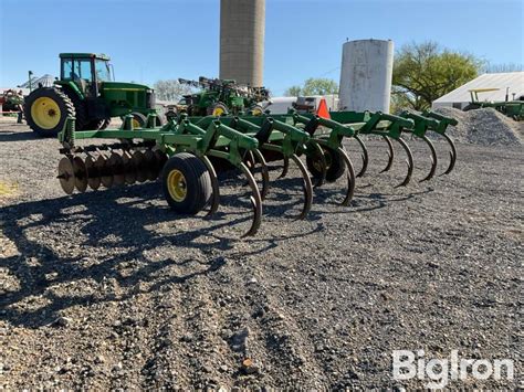 John Deere 712 16 Conser Till Chisel Plow Bigiron Auctions