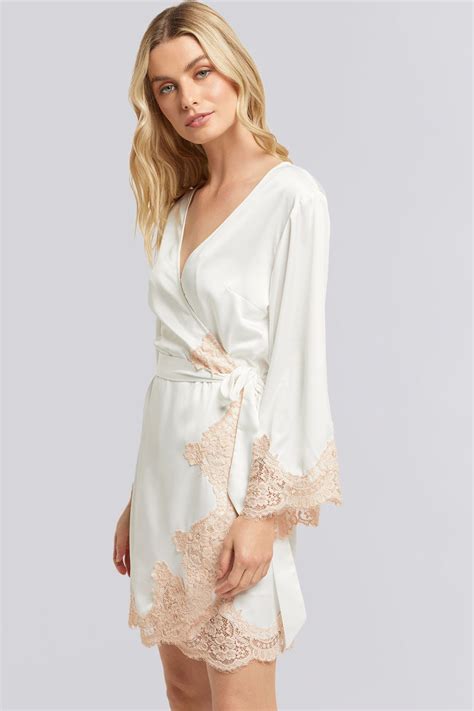 Sian Robe White With Blush Lace Homebodii Homebodii Au