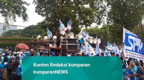 Ratusan Buruh Di Bandung Demo Di Gedung Sate Tolak Kenaikan Upah Pakai