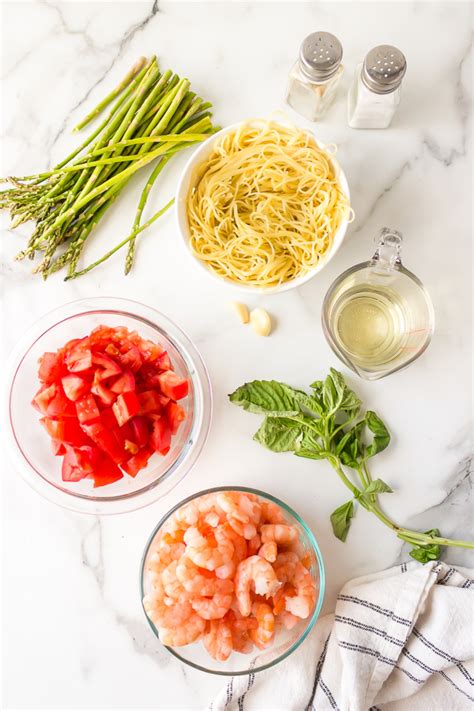 Angel Hair Pasta with Shrimp, Asparagus and Basil - Recipe Girl