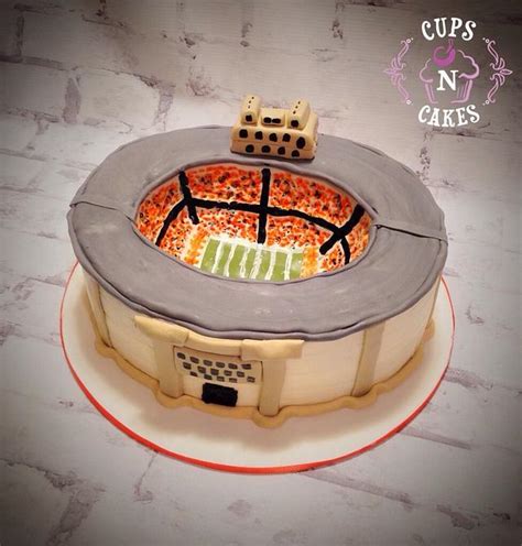 Football Stadium Decorated Cake By Cups N Cakes Cakesdecor