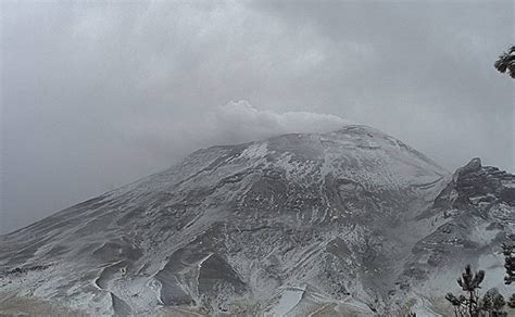 Fotos El Volc N Popocat Petl Amanece Cubierto De Nieve Este De