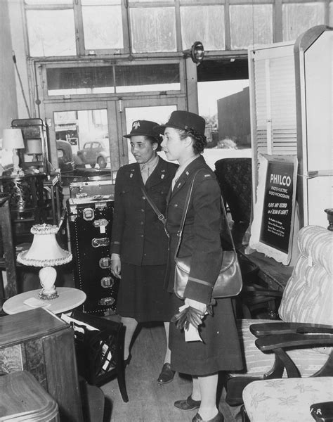 Waac Officers Go Shopping Women Of World War Ii