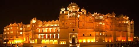 Udaipur Palace at the evening sound and light show Udaipur, Hotels And ...