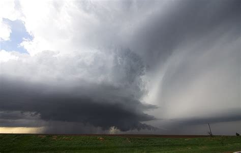 Hidden Unseen Amazing Snapshots Of Supercell Storms