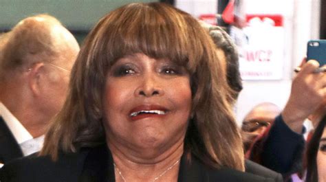 Un Des Fils De Tina Turner L Accuse D Avoir Abandonn Sa Famille Je