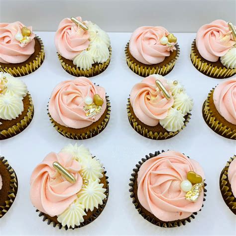 The Classic Pink Cupcakes Simply Cupcakes