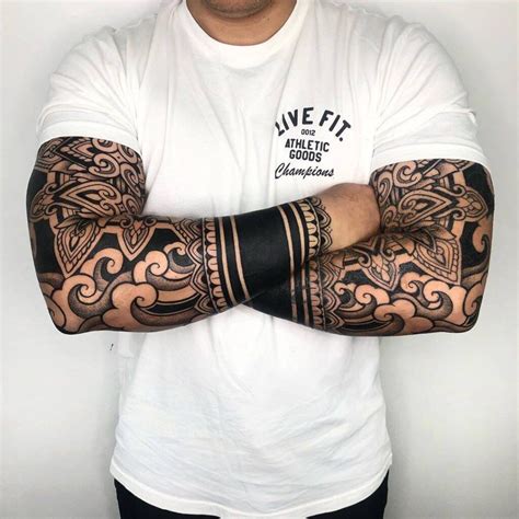 Interesting Blackwork Tattoos For Men And Women