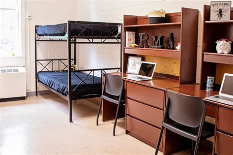 Student Life > Boarding & Day > Dorm Life > US Dorms | R-MA