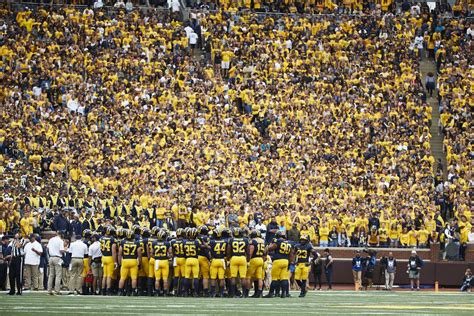 Michigan Footballs 2021 Depth Chart Ahead Of Fall Camp Maize N Brew