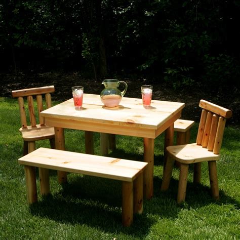 31 Alluring Picnic Table Ideas