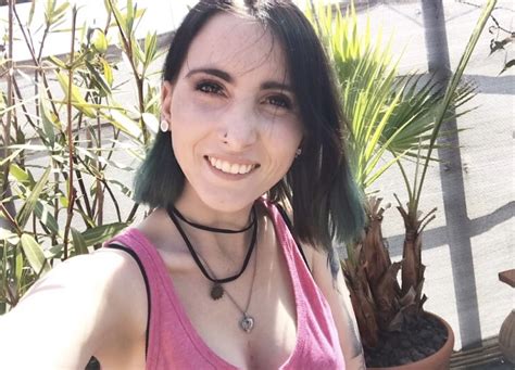 Subtle Private Sexy Pics Lou Nesbit Lia Louise Nude Pics Xhamster