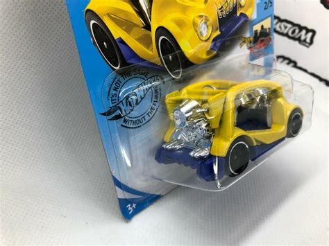 2019 Hot Wheels Kick Kart Mainline HW Ride Ons