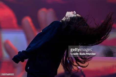 1 609 Photos Et Images Haute Résolution De Jessie Reyez Getty Images