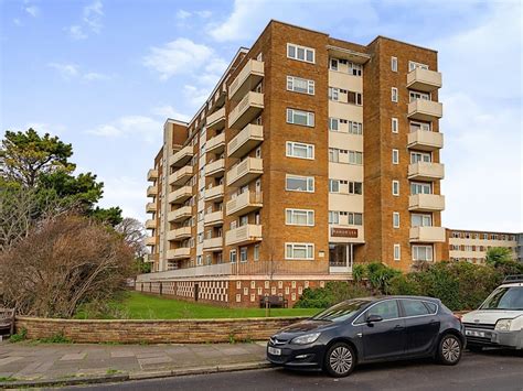 2 Bed Flat For Sale In Manor Lea Boundary Road Worthing Bn11 Zoopla