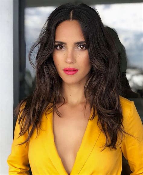 Hija de Ricardo Arjona - fotos sexy de hija Adria Arjona | People en