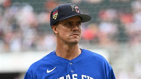 Zack Greinke Leaves With Injury Royals Fall To Twins Recap Kansas