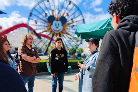 Estudiantes De Prepa Exploran La F Sica En Disney California Adventure