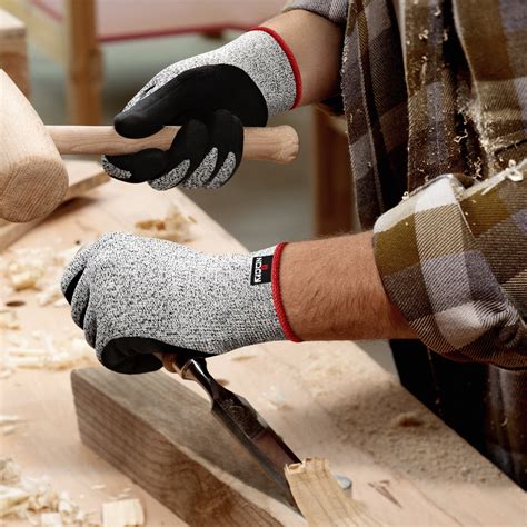levels of cut proof gloves 7