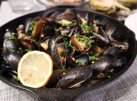 Spicy French Mussels Moules Marinières Recipe Jennyxgus Food