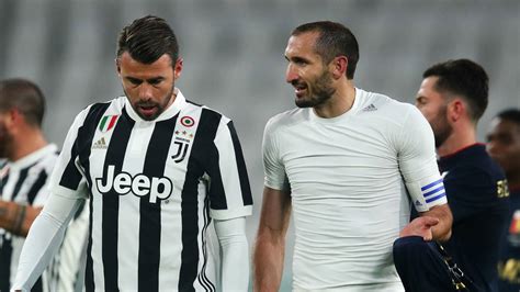 Juventus Renew Chiellini And Barzagli Contracts Fourfourtwo