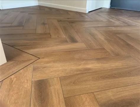 Gelasta Callisto Visgraat 4200 Natural Oak Dark De PVC Vloeren Specialist